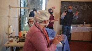 Mujeres del barrio Victoria crearon su taller textil