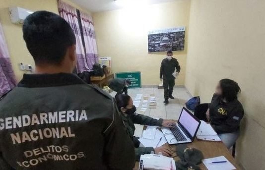 Santiago: Secuestran 30 millones de pesos que eran arrojados en la ruta