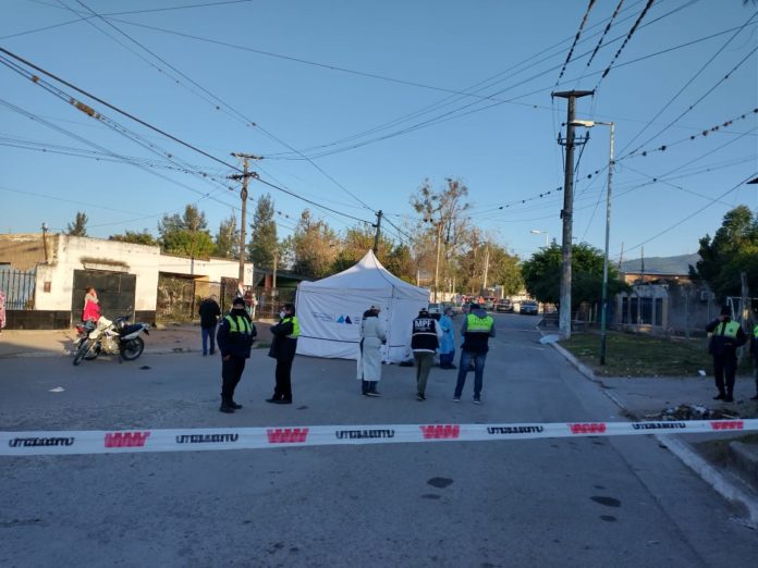 Tomó un taxi, intentó robarle y terminó muerto_5ee665db8d55c.jpeg