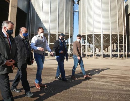 Una empresa tucumana impulsa inversiones ferroviarias para exportar legumbres
