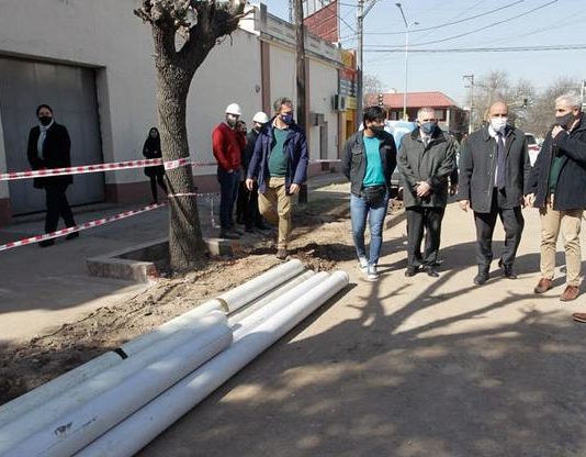 Una nueva red cloacal beneficiará a 2500 familias de barrio El Bosque