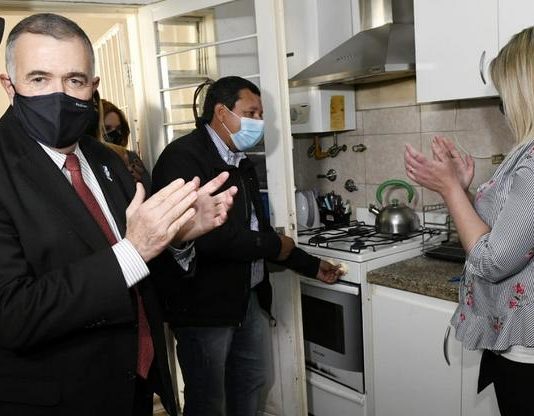 Vecinos del barrio Smata de Los Vallistos ya tienen gas natural