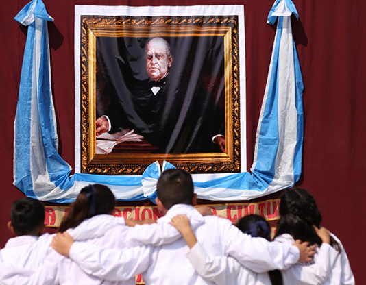 “Las maestras y maestros tienen la tarea de cuidar el futuro”