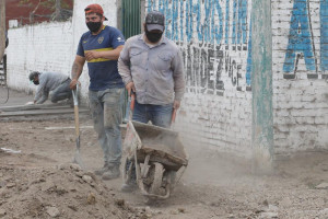 Manzur en obra de barrio el Progreso Alderetes-1