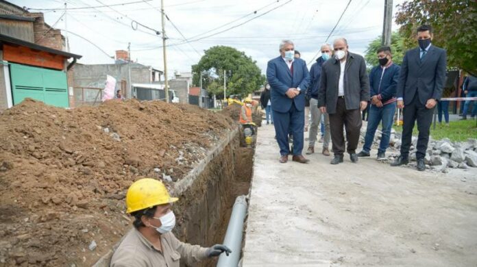 El cambio de una red cloacal beneficiará a 70 mil vecinos del Oeste de la Capital_6095cc4610d7b.jpeg