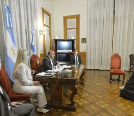 Manzur analiza con el Presidente y gobernadores el contexto epidemiológico