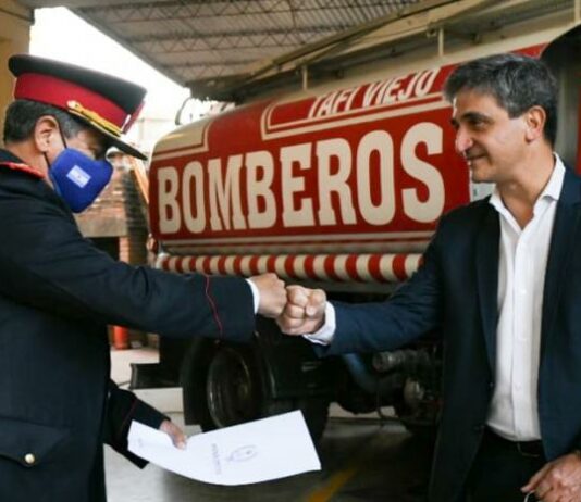 Con protocolos, los Bomberos Voluntarios de Tafi Viejo celebraron su día