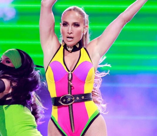 Jennifer Lopez firmó un acuerdo de exclusividad con Netflix