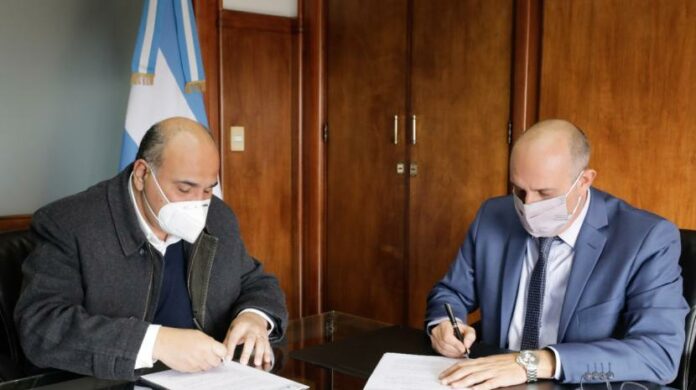 Manzur y Guerrera proyectaron el avance de más de 20 obras en Tucumán_60ca8859a2075.jpeg