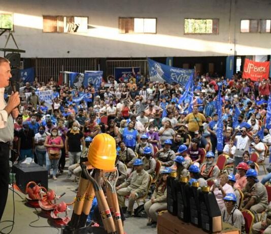 Jaldo destacó el rol social del Movimiento Evita y entregó máquinas y herramientas