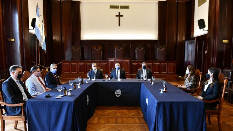 Los tres poderes del Estado avanzan en la reforma del Código Procesal Civil