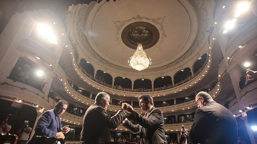 Funcionarios celebraron la creación del ministerio de Obras y Servicios Públicos
