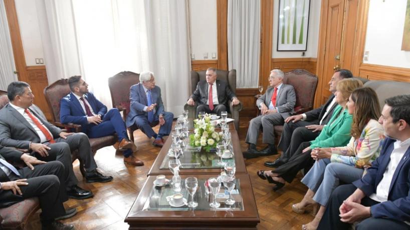 Jaldo se reunió con Luis Alberto Lacalle y Álvaro Uribe
