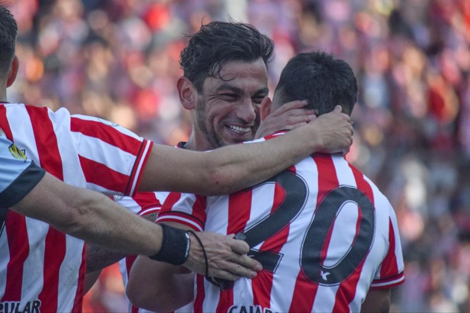 San Martín superó por 2 a 0 a Almirante Brown