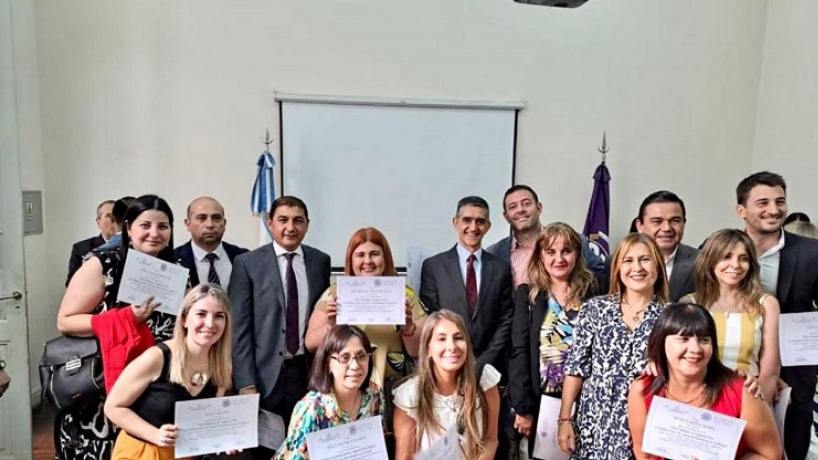 Abogados del Estado recibieron certificados de posgrado