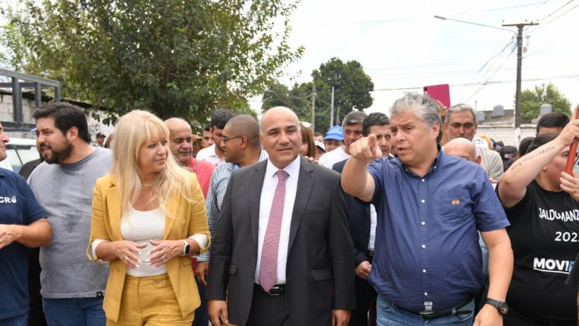 Los vecinos del Barrio ATE mejoran su calidad de vida con conexiones de gas y pavimento