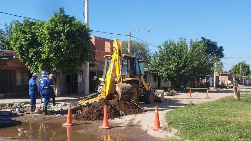 Avanzan con la renovación del sistema cloacal en barrio Juan XXIII