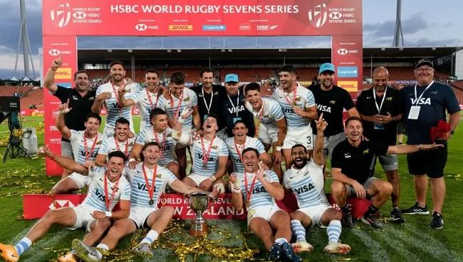 Los Pumas lograron un histórico triunfo ante los All Blacks y se consagraron campeones en el Circuito Mundial de Seven