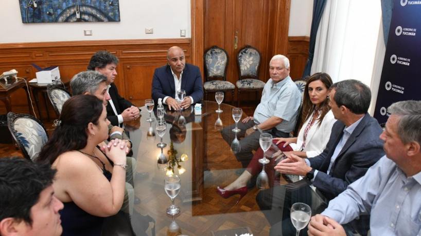Manzur recibió a los representantes de los call centers