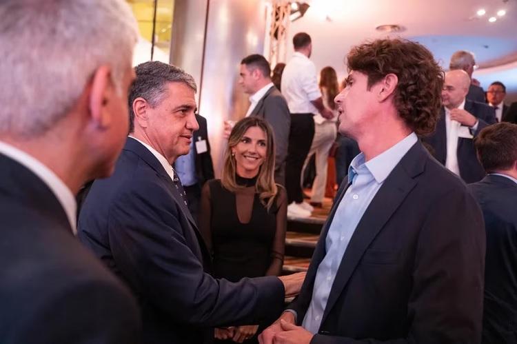 Martín Lousteau y Elisa Carrió estudian impugnar como candidato a Jorge Macri