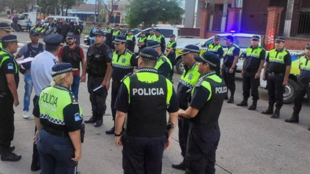 Secuestraron 60 vehículos y demoraron a 24 personas