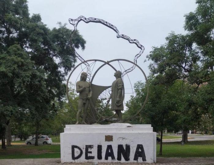 Vecinos piden que se protejan los monumentos artísticos durante la campaña electoral
