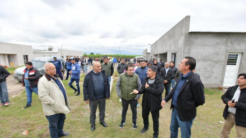Construyen 21 viviendas y siete módulos habitacionales en Gastona y Belicha