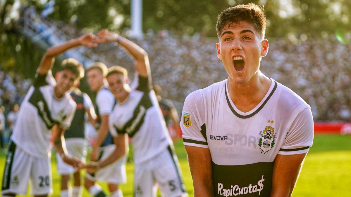 Despúes de 13 años, Gimnasia pudo festejar en el clásico