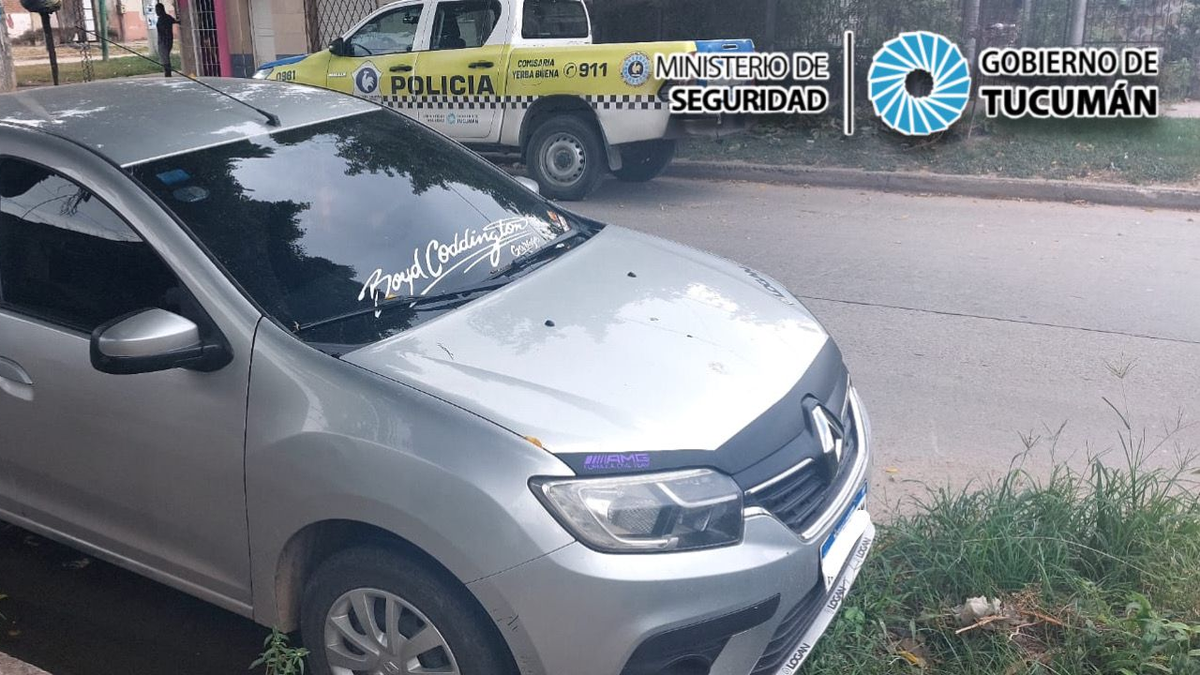 Secuestran auto que habría sido usado para robar cubiertas