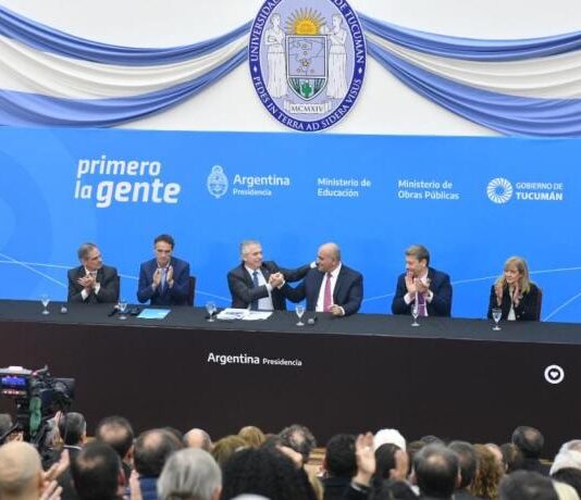 Fernández, Manzur y Pagani inauguraron el nuevo edificio de la Facultad de Bioquímica