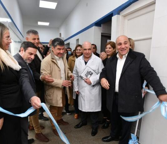 Manzur inauguró la puesta en valor y ampliación del CAPS La Florida