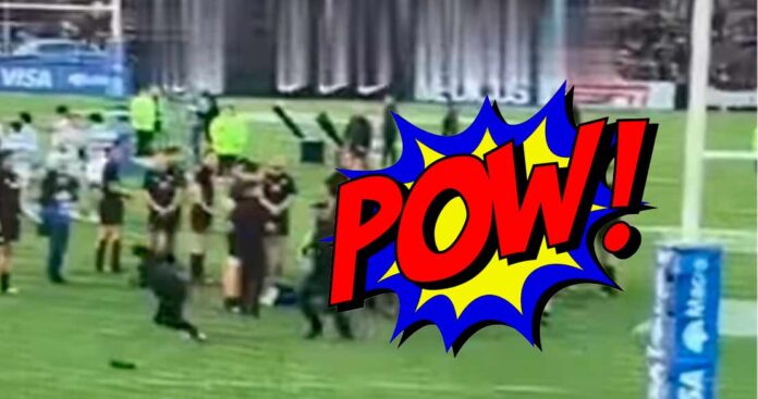 capitan-de-los-allblacks-le-pega-a-un-menor-en-la-cancha capitan de los allblacks le pega a un menor en la cancha