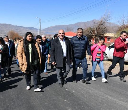Manzur y Caliva visitaron obras comunitarias en Tafí del Valle