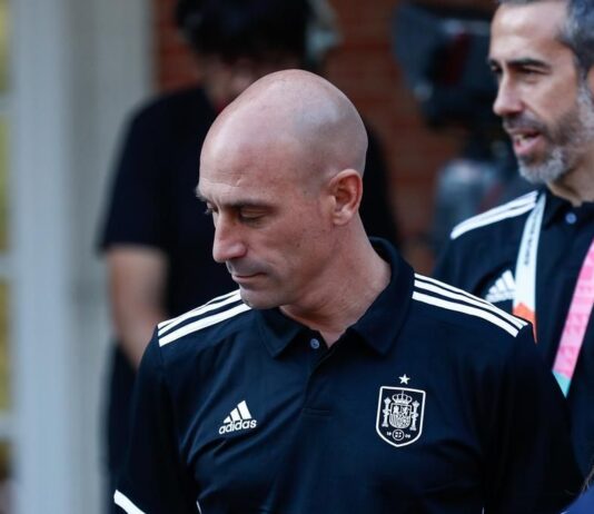 Luis Rubiales afirmó seguir al mando de la RFEF