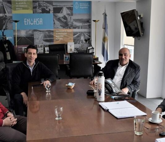 Manzur avanzó con las gestiones para la obra del Acueducto de Vipos