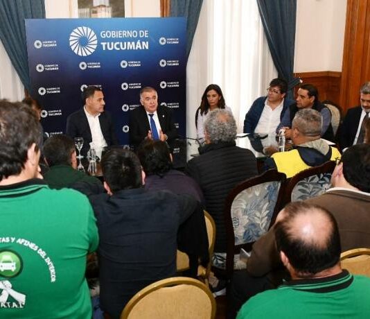 Jaldo se reunió en Casa de Gobierno con taxistas autoconvocados