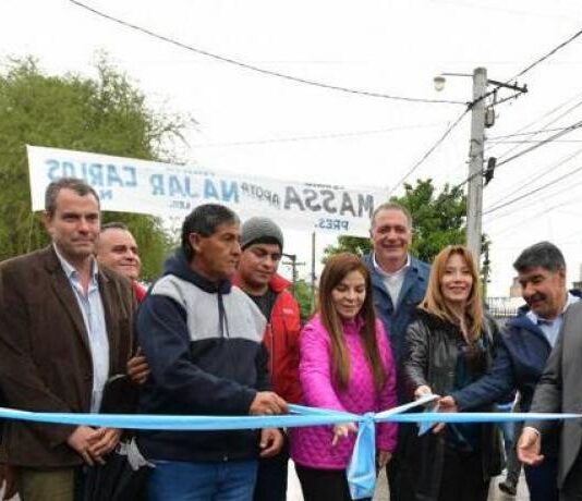 Manzur inauguró obras de pavimentación en el barrio Soeme de Las Talitas
