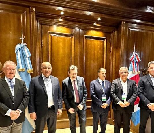 Manzur presenciará el debate presidencial acompañando a Sergio Massa