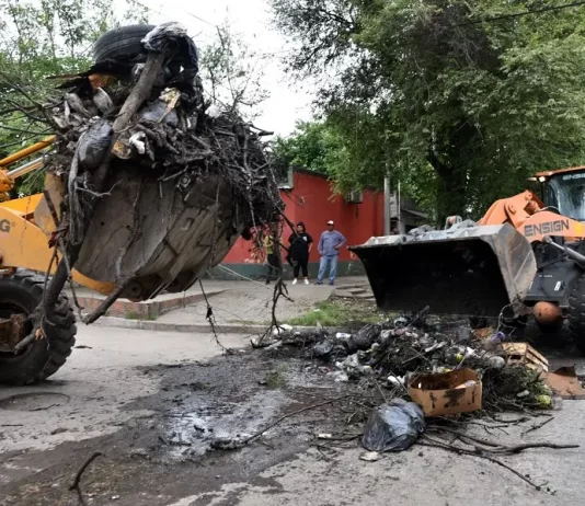 En el primer dia de gestión de Chahla se puso en marcha el plan para erradicar 400 basurales en la Capital Rossana Chahla limpiando los basurales de San Miguel de Tucumán