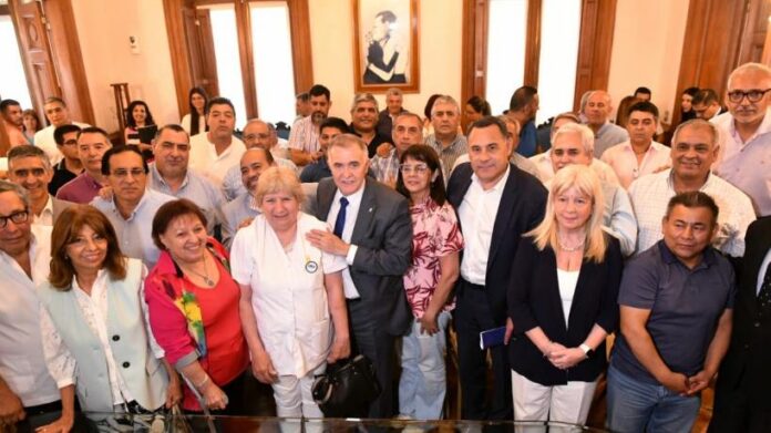 Jaldo anunció la reapertura de paritarias y un anticipo de