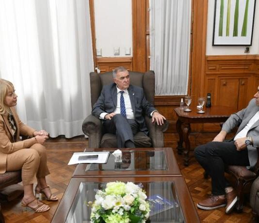Provincia y Capital acuerdan políticas comunitarias en conjunto