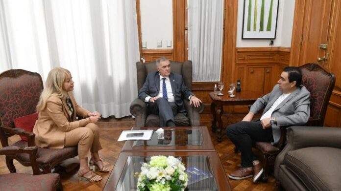Provincia y Capital acuerdan políticas comunitarias en conjunto