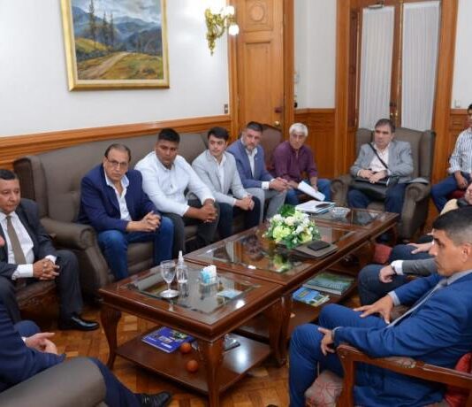Acevedo y Monteros se reunieron con comisionados para potenciar soluciones provinciales