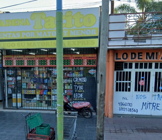 Detienen a una mujer que rompió la vidriera de un supermercado para robar