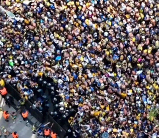 hinchas de Central fueron reprimidos por la policía