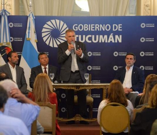 Jaldo pidió a intendentes y delegados profundizar la lucha contra el dengue