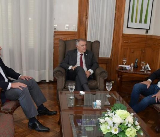 Jaldo y el vicepresidente de Mercado Libre analizaron la importancia de la economía del conocimiento para Tucumán