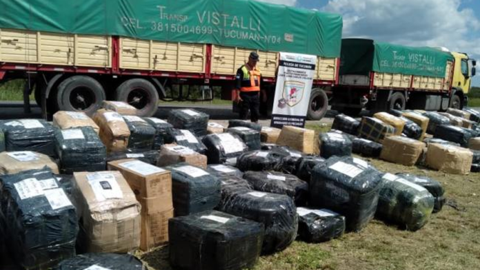 Secuestran hojas de coca y cubiertas en un puesto fronterizo