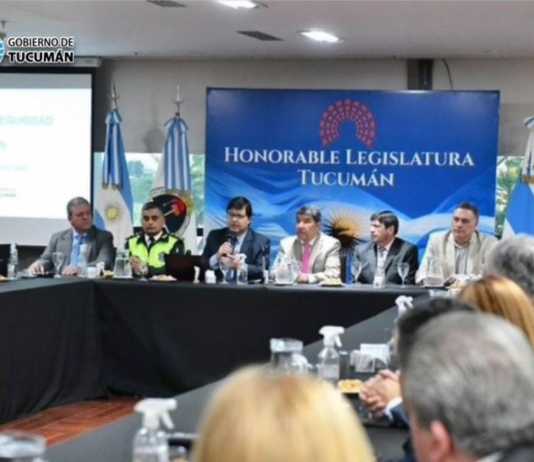 Agüero Gamboa expuso un informe de gestión en la Legislatura