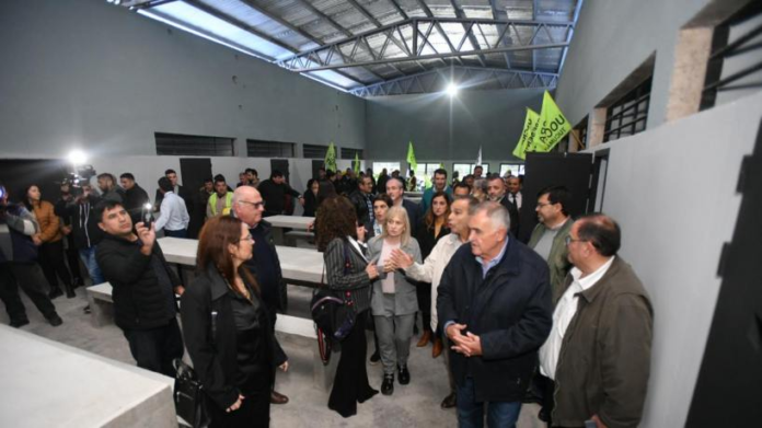 Jaldo supervisó los avances de obra de la cárcel de